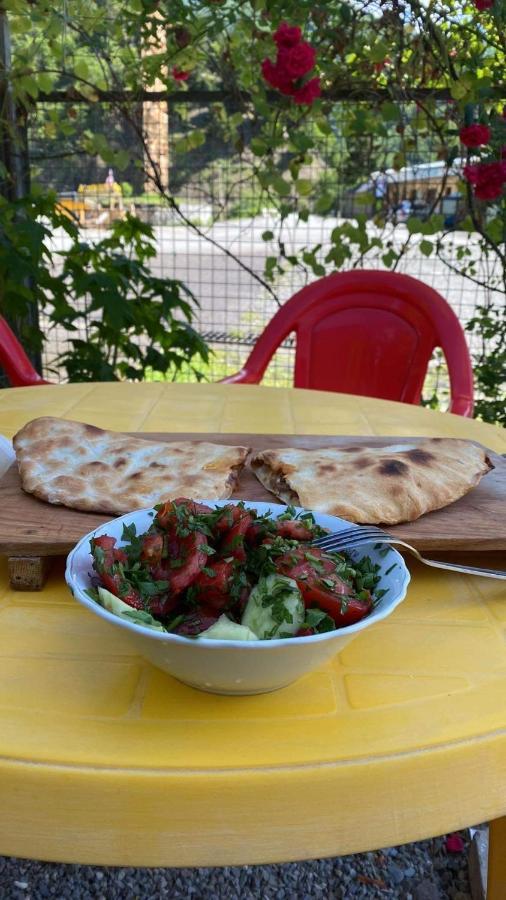 Lentekhi Guest House Konstanta מראה חיצוני תמונה